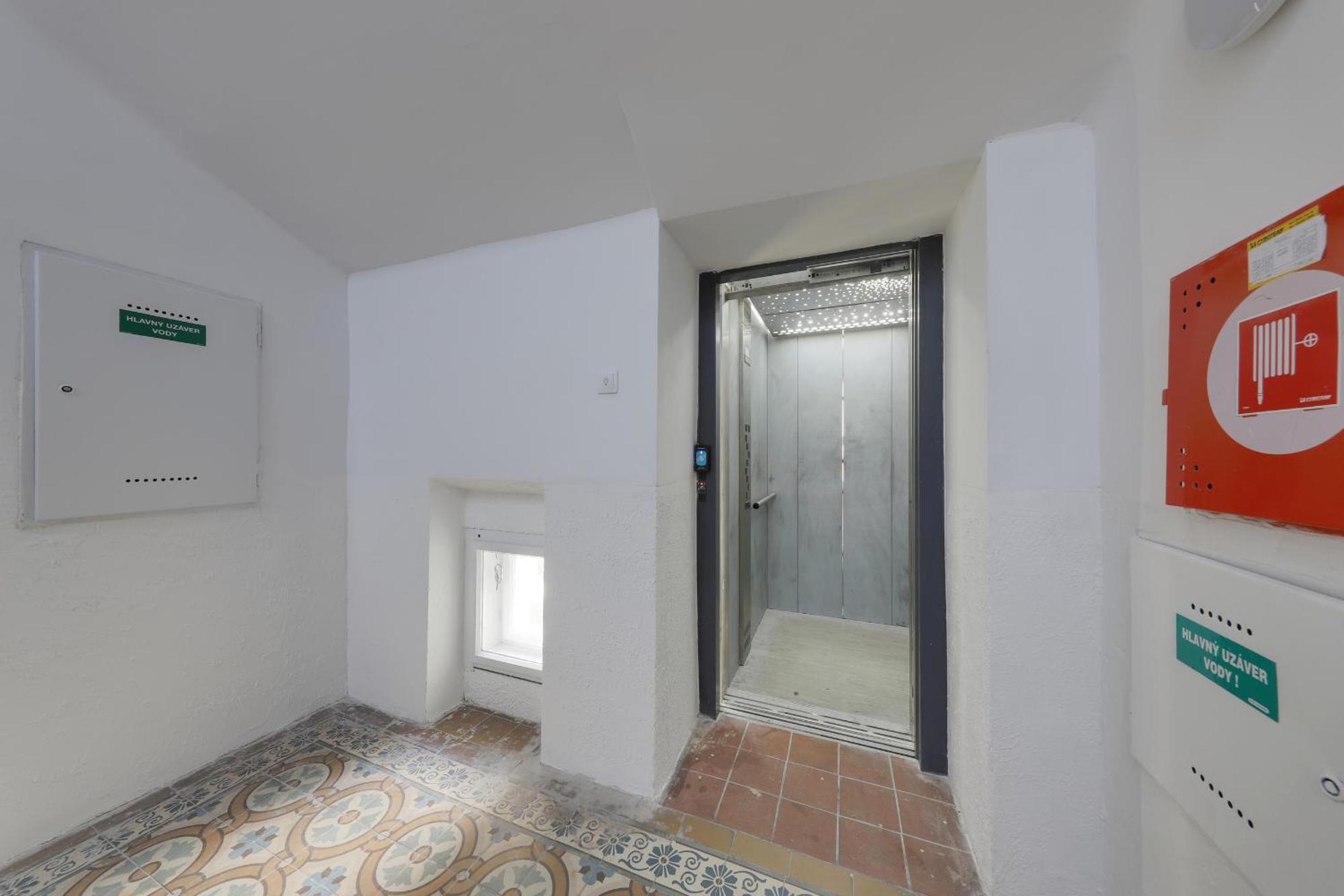 Aneri Apartment Old Town Bratislava Exteriér fotografie
